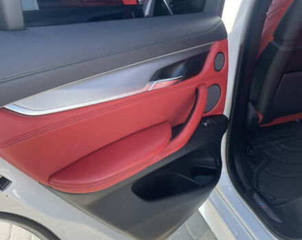 Білий БМВ Х6, об'ємом двигуна 2.99 л та пробігом 97 тис. км за 41500 $, фото 13 на Automoto.ua