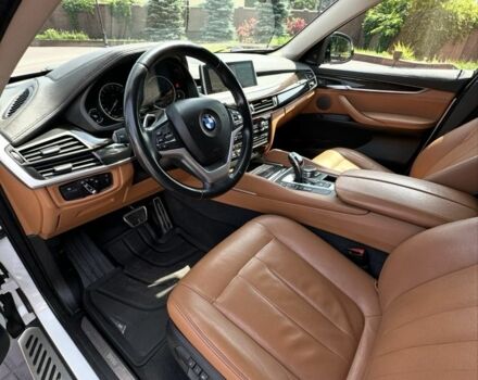 Белый БМВ Х6, объемом двигателя 3 л и пробегом 158 тыс. км за 26500 $, фото 7 на Automoto.ua