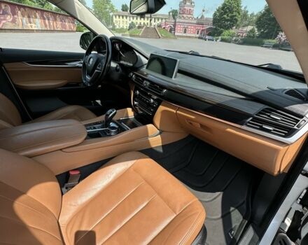 Белый БМВ Х6, объемом двигателя 3 л и пробегом 158 тыс. км за 26500 $, фото 9 на Automoto.ua