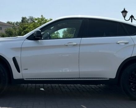 Белый БМВ Х6, объемом двигателя 3 л и пробегом 158 тыс. км за 26500 $, фото 6 на Automoto.ua