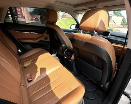 Белый БМВ Х6, объемом двигателя 3 л и пробегом 158 тыс. км за 25000 $, фото 10 на Automoto.ua