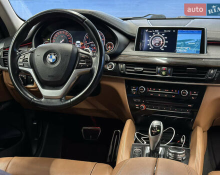 Белый БМВ Х6, объемом двигателя 3 л и пробегом 157 тыс. км за 25999 $, фото 17 на Automoto.ua