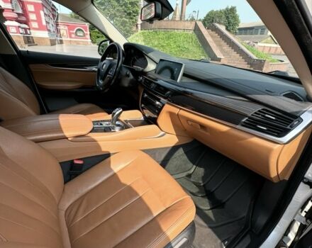 Белый БМВ Х6, объемом двигателя 3 л и пробегом 158 тыс. км за 25000 $, фото 11 на Automoto.ua