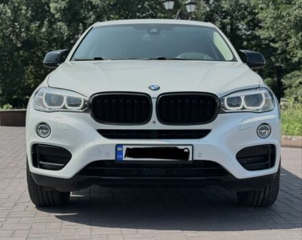 Белый БМВ Х6, объемом двигателя 3 л и пробегом 158 тыс. км за 26500 $, фото 1 на Automoto.ua