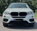 Белый БМВ Х6, объемом двигателя 3 л и пробегом 158 тыс. км за 26500 $, фото 1 на Automoto.ua