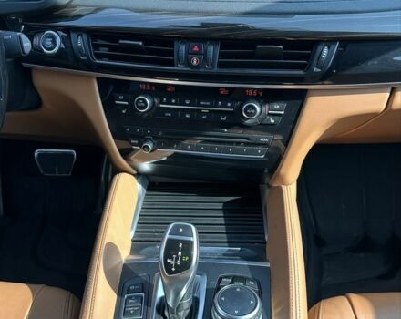 Белый БМВ Х6, объемом двигателя 3 л и пробегом 158 тыс. км за 25000 $, фото 14 на Automoto.ua