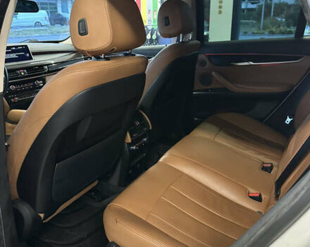 Белый БМВ Х6, объемом двигателя 3 л и пробегом 157 тыс. км за 25999 $, фото 10 на Automoto.ua