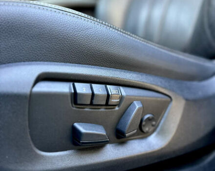 Білий БМВ Х6, об'ємом двигуна 2.99 л та пробігом 132 тис. км за 37800 $, фото 35 на Automoto.ua