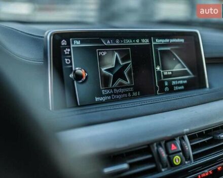 Белый БМВ Х6, объемом двигателя 3 л и пробегом 300 тыс. км за 33549 $, фото 13 на Automoto.ua