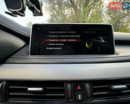 Белый БМВ Х6, объемом двигателя 3 л и пробегом 102 тыс. км за 51999 $, фото 13 на Automoto.ua