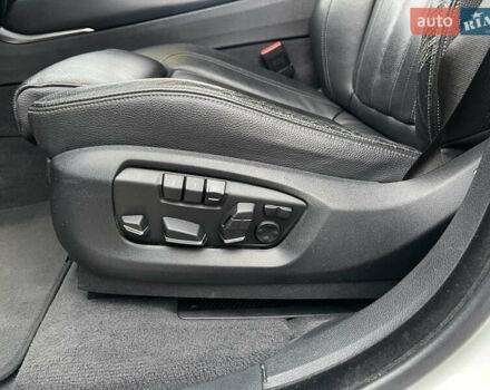 Білий БМВ Х6, об'ємом двигуна 2.99 л та пробігом 214 тис. км за 42000 $, фото 21 на Automoto.ua