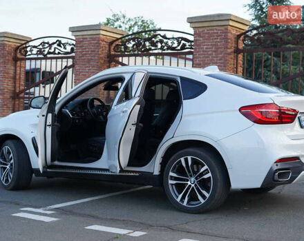 Білий БМВ Х6, об'ємом двигуна 2.99 л та пробігом 141 тис. км за 38900 $, фото 60 на Automoto.ua