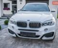 Белый БМВ Х6, объемом двигателя 3 л и пробегом 300 тыс. км за 33549 $, фото 1 на Automoto.ua