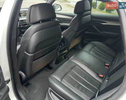 Білий БМВ Х6, об'ємом двигуна 2.99 л та пробігом 214 тис. км за 42000 $, фото 11 на Automoto.ua