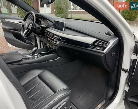 Білий БМВ Х6, об'ємом двигуна 2.99 л та пробігом 214 тис. км за 42000 $, фото 16 на Automoto.ua