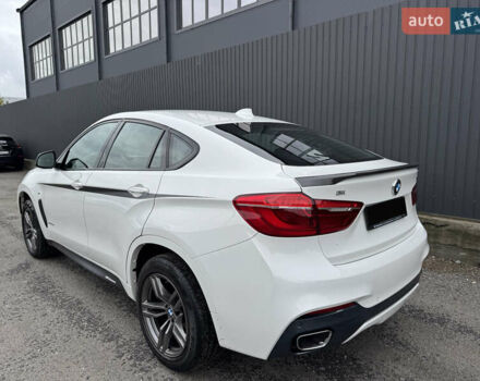 Белый БМВ Х6, объемом двигателя 2.99 л и пробегом 121 тыс. км за 48000 $, фото 6 на Automoto.ua
