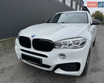Белый БМВ Х6, объемом двигателя 2.99 л и пробегом 121 тыс. км за 48000 $, фото 3 на Automoto.ua