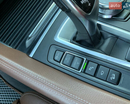 Белый БМВ Х6, объемом двигателя 3 л и пробегом 100 тыс. км за 44950 $, фото 30 на Automoto.ua