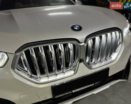 Белый БМВ Х6, объемом двигателя 3 л и пробегом 105 тыс. км за 58000 $, фото 25 на Automoto.ua