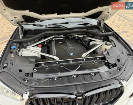 Білий БМВ Х6, об'ємом двигуна 3 л та пробігом 85 тис. км за 71000 $, фото 41 на Automoto.ua