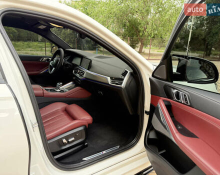 Білий БМВ Х6, об'ємом двигуна 3 л та пробігом 85 тис. км за 71000 $, фото 33 на Automoto.ua