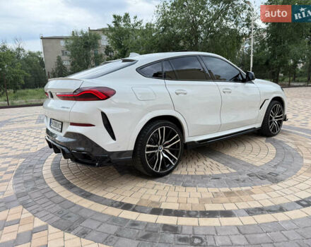 Белый БМВ Х6, объемом двигателя 3 л и пробегом 85 тыс. км за 75500 $, фото 14 на Automoto.ua