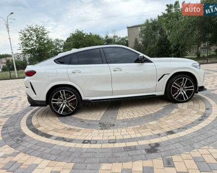 Белый БМВ Х6, объемом двигателя 3 л и пробегом 85 тыс. км за 75500 $, фото 12 на Automoto.ua