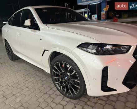Белый БМВ Х6, объемом двигателя 2.99 л и пробегом 46 тыс. км за 111000 $, фото 6 на Automoto.ua