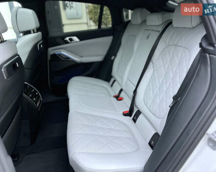 Білий БМВ Х6, об'ємом двигуна 4.39 л та пробігом 1 тис. км за 139000 $, фото 30 на Automoto.ua