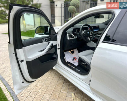 Білий БМВ Х6, об'ємом двигуна 4.39 л та пробігом 1 тис. км за 139000 $, фото 22 на Automoto.ua