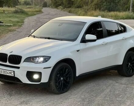 Белый БМВ Х6, объемом двигателя 3 л и пробегом 200 тыс. км за 11500 $, фото 1 на Automoto.ua