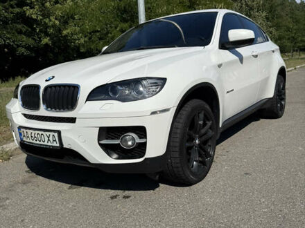 БМВ Х6 2008 в Киеве на Automoto.ua Белый БМВ Х6, объемом двигателя 2.98 л и пробегом 200 тыс. км за 14300 $, фото 1 на Automoto.ua