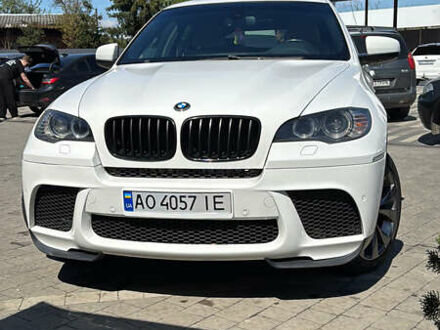 Белый БМВ Х6, объемом двигателя 2.99 л и пробегом 320 тыс. км за 20000 $, фото 1 на Automoto.ua