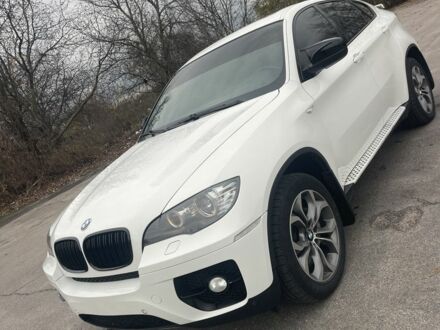 Белый БМВ Х6, объемом двигателя 4.4 л и пробегом 170 тыс. км за 16500 $, фото 1 на Automoto.ua