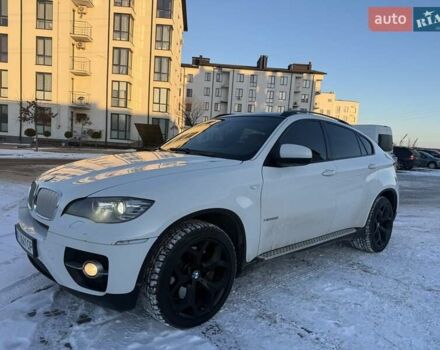 Белый БМВ Х6, объемом двигателя 4.39 л и пробегом 176 тыс. км за 13300 $, фото 1 на Automoto.ua