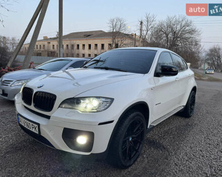 Белый БМВ Х6, объемом двигателя 3 л и пробегом 210 тыс. км за 15800 $, фото 1 на Automoto.ua