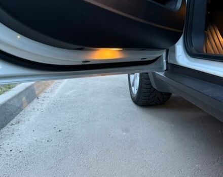 Белый БМВ Х6, объемом двигателя 2.98 л и пробегом 150 тыс. км за 14000 $, фото 1 на Automoto.ua