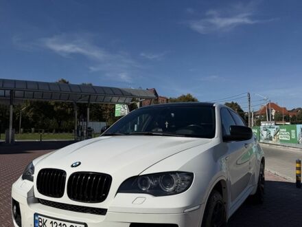Белый БМВ Х6, объемом двигателя 3 л и пробегом 230 тыс. км за 17900 $, фото 1 на Automoto.ua