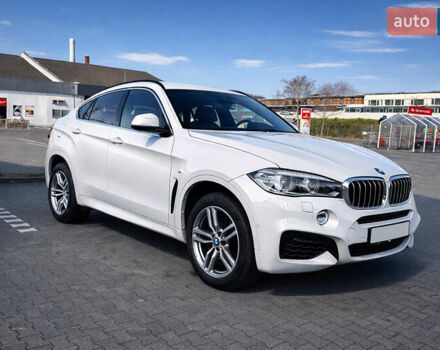 Белый БМВ Х6, объемом двигателя 2.99 л и пробегом 257 тыс. км за 31000 $, фото 1 на Automoto.ua