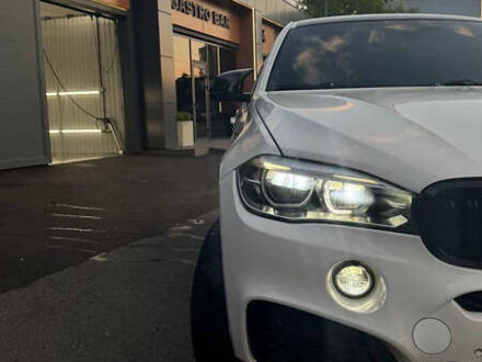 Белый БМВ Х6, объемом двигателя 2.98 л и пробегом 180 тыс. км за 27500 $, фото 1 на Automoto.ua