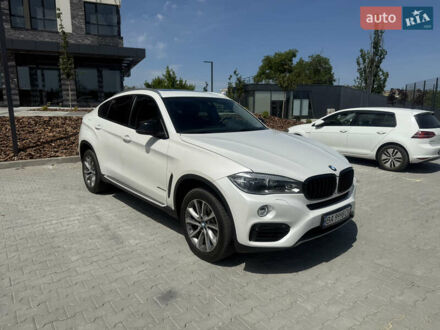 БМВ Х6 2015 в Кропивницком (Кировограде) на Automoto.ua Белый БМВ Х6, объемом двигателя 2.99 л и пробегом 134 тыс. км за 35888 $, фото 1 на Automoto.ua