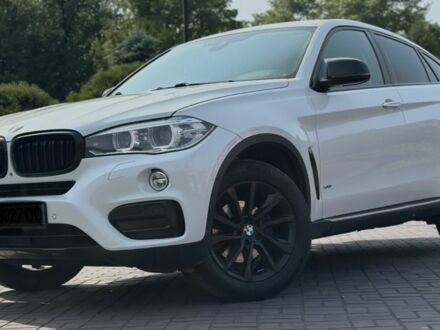 Белый БМВ Х6, объемом двигателя 3 л и пробегом 158 тыс. км за 25000 $, фото 1 на Automoto.ua