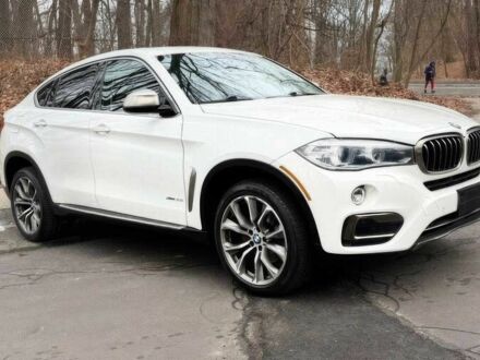 Белый БМВ Х6, объемом двигателя 3 л и пробегом 74 тыс. км за 9900 $, фото 1 на Automoto.ua