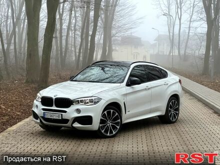 Белый БМВ Х6, объемом двигателя 3 л и пробегом 166 тыс. км за 31800 $, фото 1 на Automoto.ua