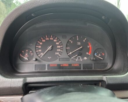 Черный БМВ Х6, объемом двигателя 3 л и пробегом 369 тыс. км за 10500 $, фото 5 на Automoto.ua