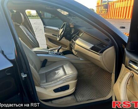 Чорний БМВ Х6, об'ємом двигуна 3 л та пробігом 300 тис. км за 15600 $, фото 2 на Automoto.ua