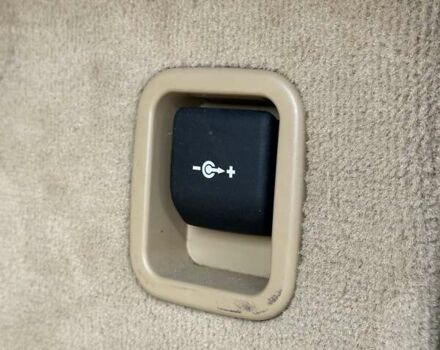 Чорний БМВ Х6, об'ємом двигуна 2.98 л та пробігом 210 тис. км за 11500 $, фото 19 на Automoto.ua