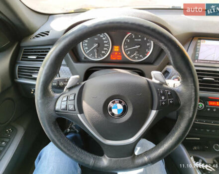 Чорний БМВ Х6, об'ємом двигуна 2.99 л та пробігом 180 тис. км за 13000 $, фото 15 на Automoto.ua