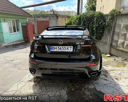 Чорний БМВ Х6, об'ємом двигуна 4.4 л та пробігом 0 тис. км за 15000 $, фото 1 на Automoto.ua