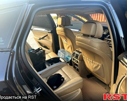 Чорний БМВ Х6, об'ємом двигуна 3 л та пробігом 300 тис. км за 15600 $, фото 4 на Automoto.ua